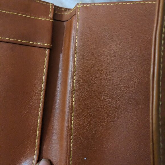 Dooney & Bourke Green/Tan Leather Shoulder Bag & Wallet Please Read Description - Picture 16 of 16